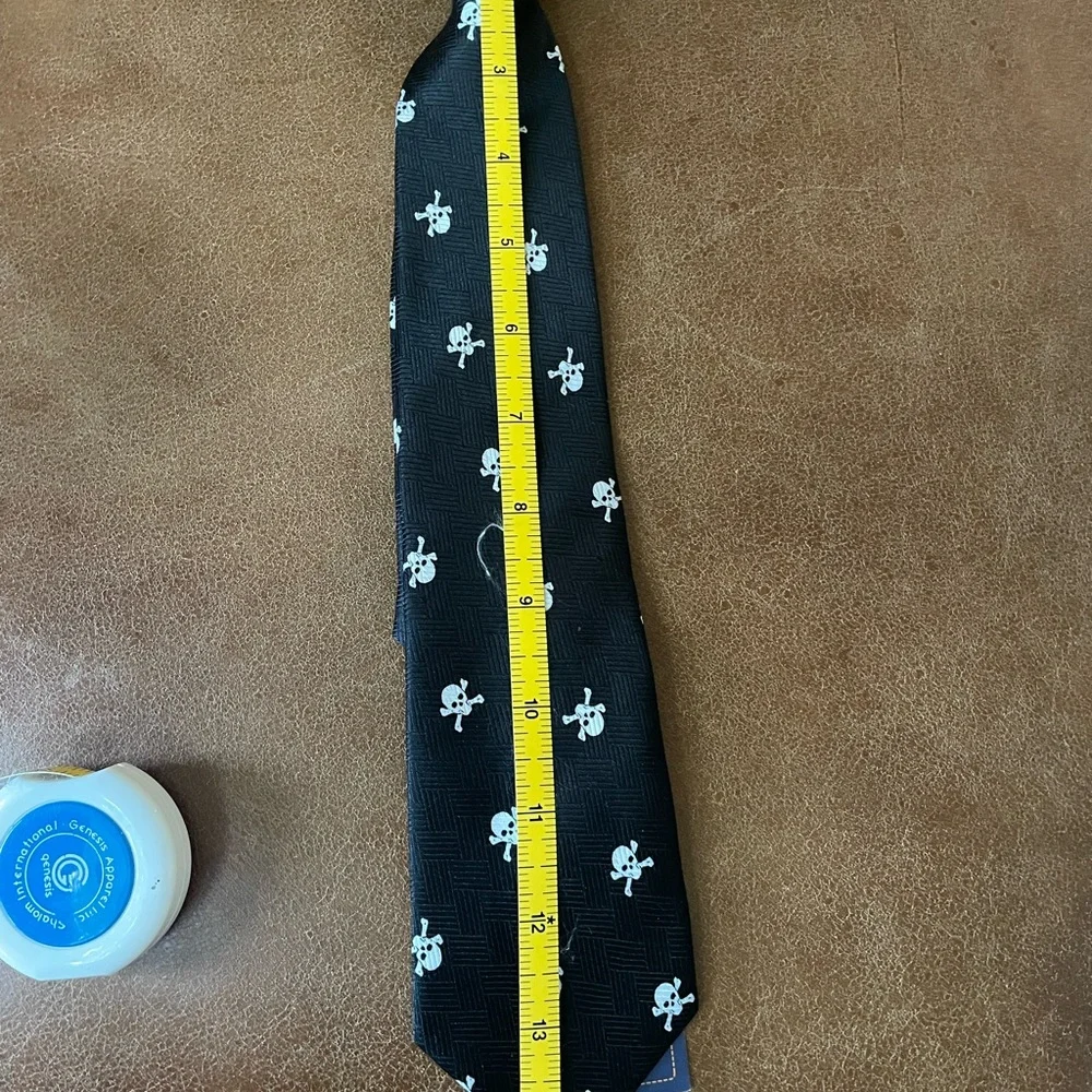 Boys clip on neck tie Black with white Skulls size 8 to 10 dressy formal punk